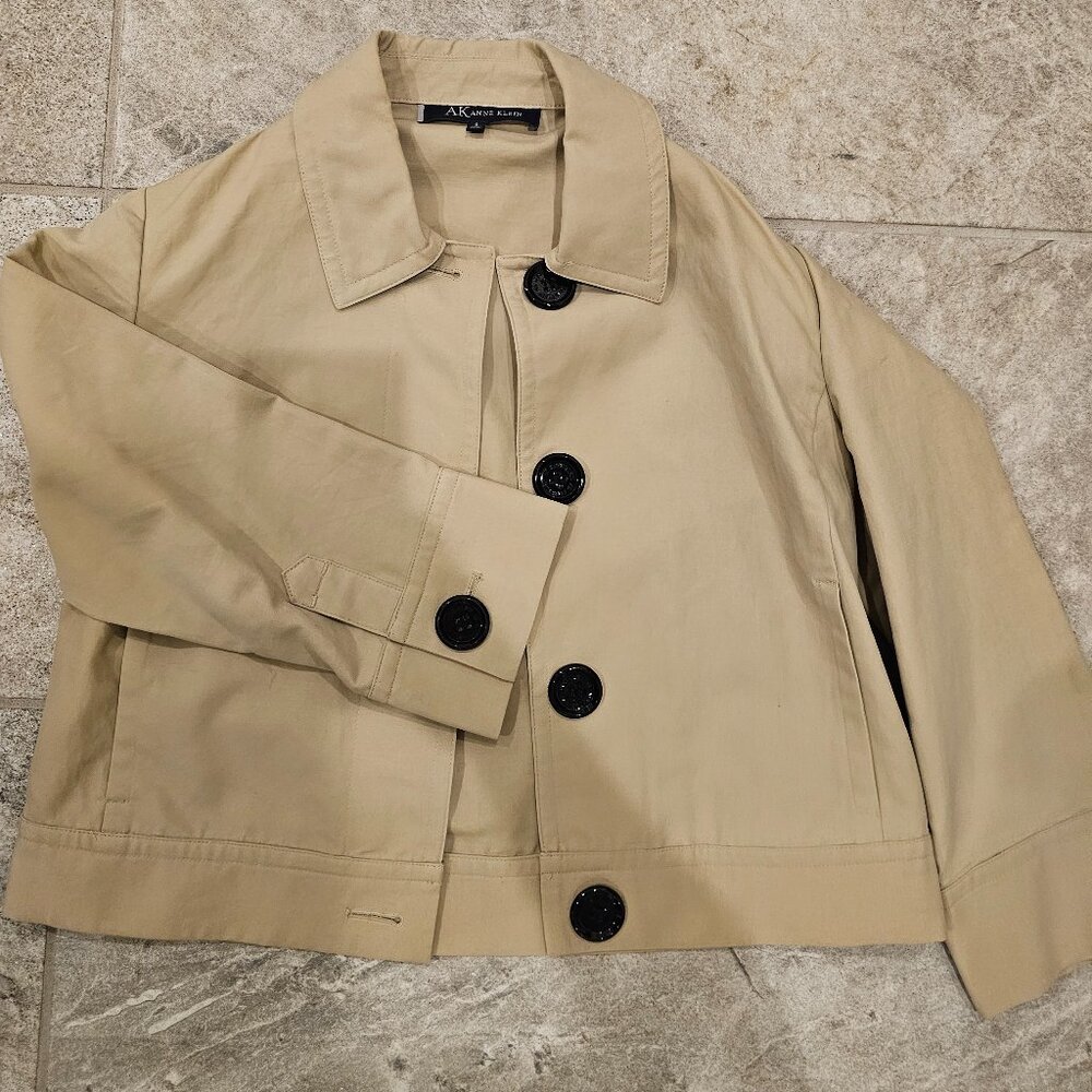 Anne Klein Beige Cropped Trench Coat with Black Buttons